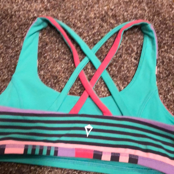 Ivviva crop tops for you. - Picture 6 of 7